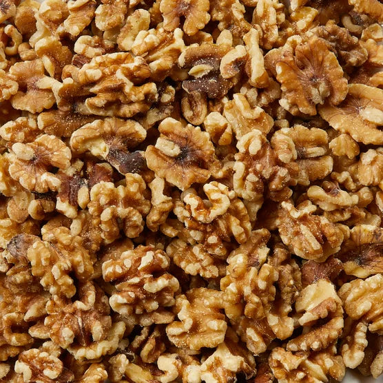 Kirkland Signature Walnut Halves 3 lb – US #1 Grade Premium Walnuts for Baking, Cooking & Healthy Snacking